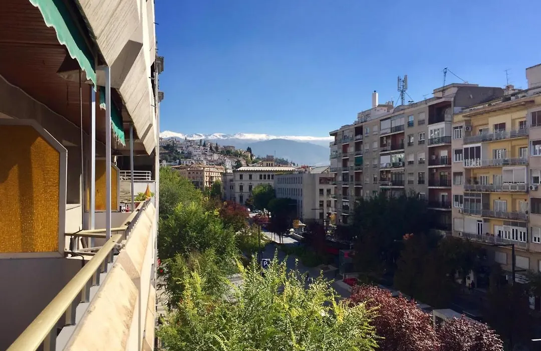 Piso nuevo con encanto centro Granada-1